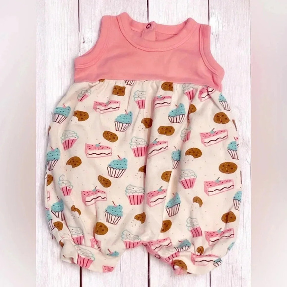 Finn+Emma 2Pk Girls Bubble Romper Disney Minnie & Sweet Treats 6-9 Months EUC - Picture 7 of 9